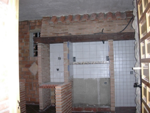 The kitchenette under renovation (November 20, 2004)