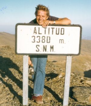 En uno de los puntos más altos de la Sierra Nevada, cerrado hoy (agosto 1981)