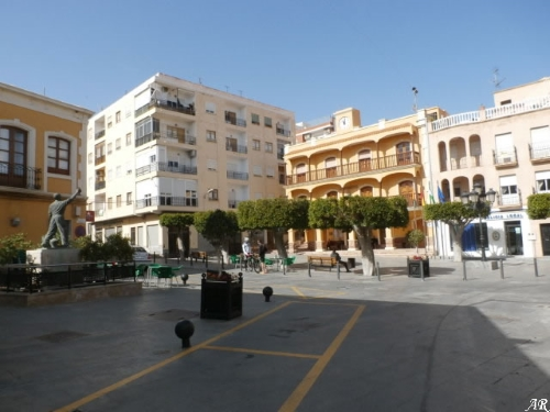 Parte de la Plaza, frente al Ayuntamiento