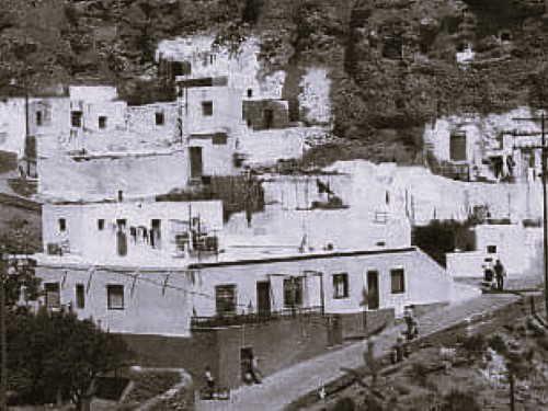 Barrio de las cuevas del Salitre (1987)