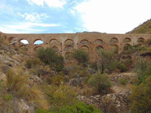 Entre Vícar y Félix, acueducto de Carcauz