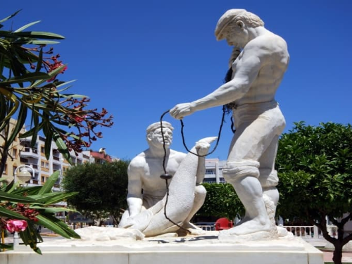 Garrucha, Monumento al Pescador
