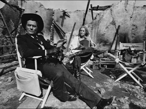 Alain Delon y Ursula Andress, “Sol rojo” (1971)