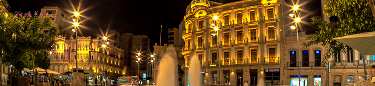 Puerta Purchena de noche